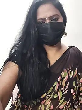 Snapshot of Meera_mia chatting on June 17, 7:26 pm Meera mia online show from June 17, 7:26 pm