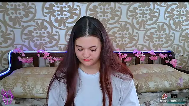 Snapshot of ElisesMuse chatting on July 9, 12:09 pm ElisesMuse online show from July 9, 12:09 pm