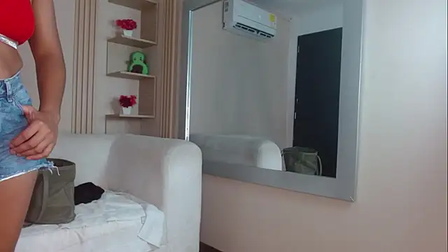 Snapshot of _cloe_21 chatting on July 9, 12:31 pm cloe 21 online show from July 9, 12:31 pm
