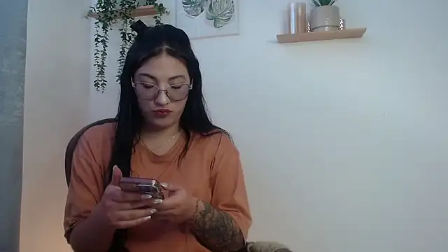 Leena rose online show from July 30, 4:17 pm