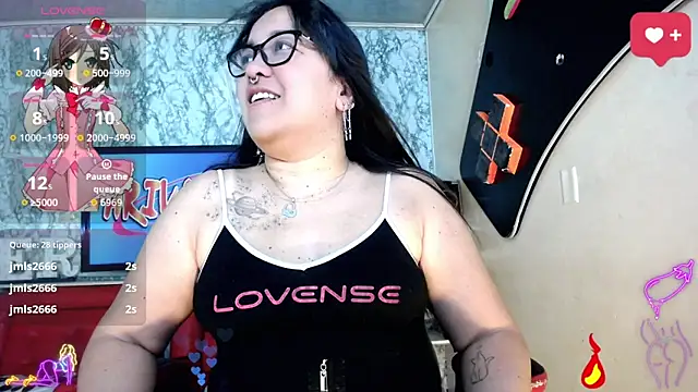 Xander Taylor   online show from June 3, 3:20 am