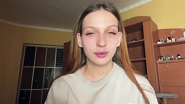 xXMelanieseXx online show from June 15, 5:26 pm