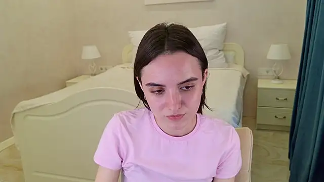 Daisy Heart online show from May 28, 8:33 am