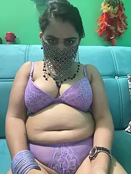 Snapshot of Curvy_shivani chatting on June 30, 2:07 pm Curvy shivani online show from June 30, 2:07 pm