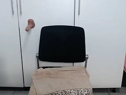 Appledesire online show from June 3, 6:27 am