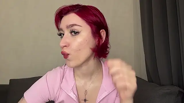 Snapshot of MartaCali chatting on July 3, 4:57 pm MartaCali online show from July 3, 4:57 pm