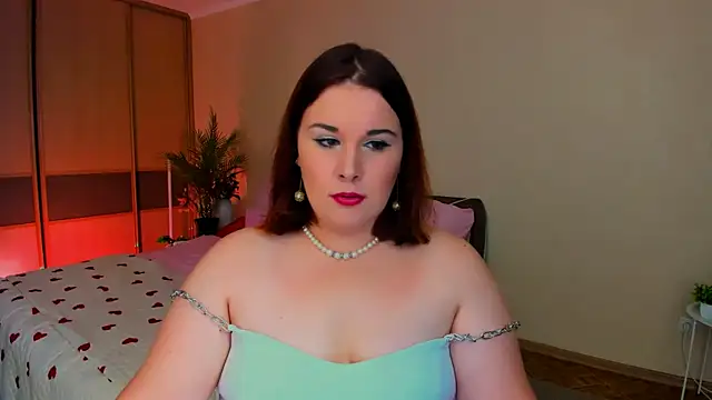 OliviaTwens online show from July 15, 4:07 am