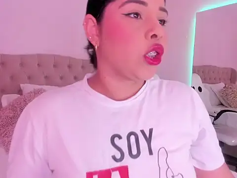 EmilySanchezz online show from June 23, 12:58 pm
