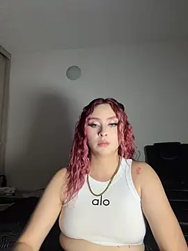 Snapshot of Sophia_LuxxX chatting on May 30, 2:52 am Sophia LuxxX online show from May 30, 2:52 am