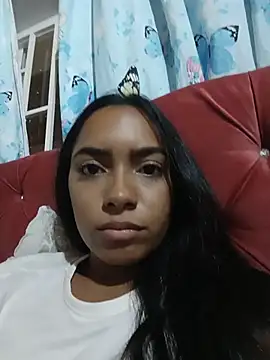 Snapshot of xcleila chatting on May 30, 1:57 am xcleila online show from May 30, 1:57 am