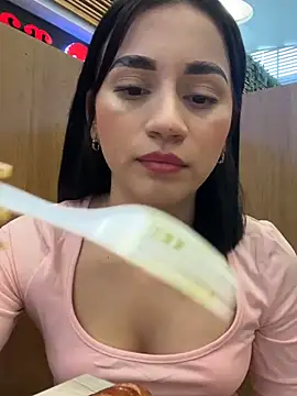 Snapshot of dolliemma chatting on June 27, 7:30 pm dolliemma online show from June 27, 7:30 pm