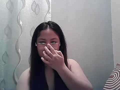 ThePrettySecret online show from June 27, 4:12 pm
