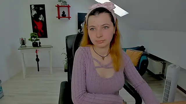 CamelliaStone online show from May 28, 6:43 am