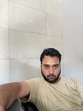 VBRAWN01 online show from July 14, 9:14 am