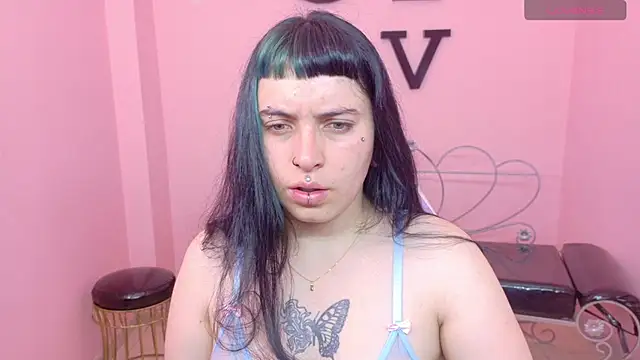 Snapshot of _sofia_smth_xx chatting on June 30, 12:17 pm sofia smth xx online show from June 30, 12:17 pm