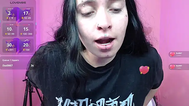 Snapshot of _sofia_smth_xx chatting on July 15, 1:16 pm sofia smth xx online show from July 15, 1:16 pm