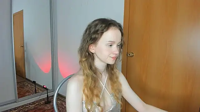 babymolly2 online show from July 18, 8:23 pm