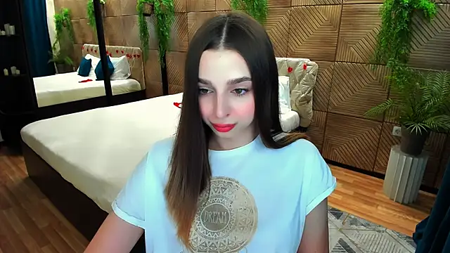 FlirtySpark online show from June 18, 4:13 am