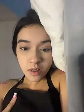 Snapshot of MiaPortmass_ chatting on July 16, 3:34 am MiaPortmass online show from July 16, 3:34 am