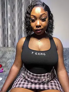 Hot Candyy  online show from July 1, 5:42 am