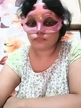 Priyanka Love143 online show from July 16, 10:21 am