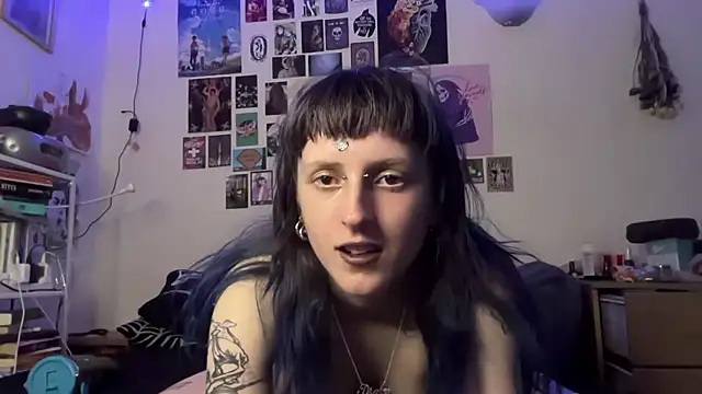 batzy666 online show from June 6, 2:55 pm