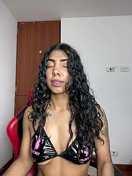 Snapshot of NassFit2 chatting on May 29, 1:14 am NassFit2 online show from May 29, 1:14 am
