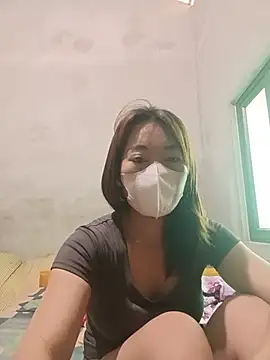 -Trinina- online show from June 17, 5:32 am