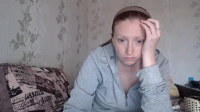 Snapshot of Luna_Bliiss chatting on June 3, 2:33 pm Luna Bliiss online show from June 3, 2:33 pm