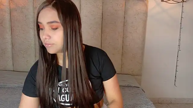 isabellelane cs online show from July 6, 12:35 pm