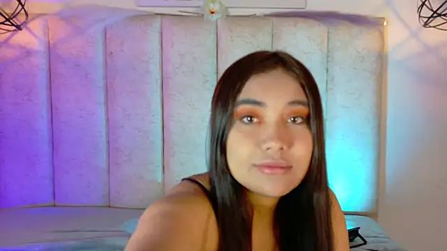 isabellelane cs online show from July 9, 1:15 pm