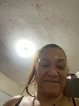 Snapshot of rosanna78322 chatting on June 13, 3:59 am rosanna78322 online show from June 13, 3:59 am