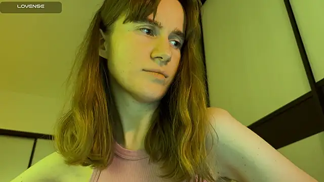 Snapshot of agniia257 chatting on June 28, 6:47 pm agniia257 online show from June 28, 6:47 pm