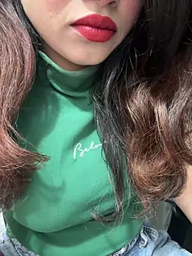 Snapshot of Yours_riya11 chatting on June 20, 4:10 pm Yours riya11 online show from June 20, 4:10 pm
