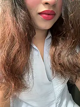 Snapshot of Yours_riya11 chatting on July 6, 8:00 pm Yours riya11 online show from July 6, 8:00 pm
