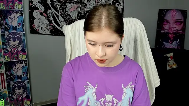 Kylie-Voss online show from July 12, 3:08 am