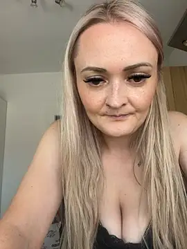 Snapshot of Alex-Blond chatting on July 20, 10:39 am Alex-Blond online show from July 20, 10:39 am