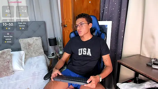 Camilo Santoss online show from June 13, 12:36 pm