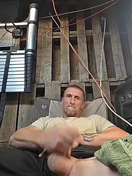 codeman111585 online show from August 1, 10:36 am