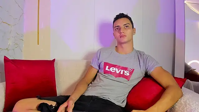 andrewevans46 online show from June 2, 1:13 pm