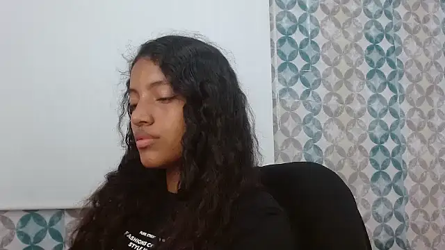 Isabellacarson online show from July 5, 4:25 pm