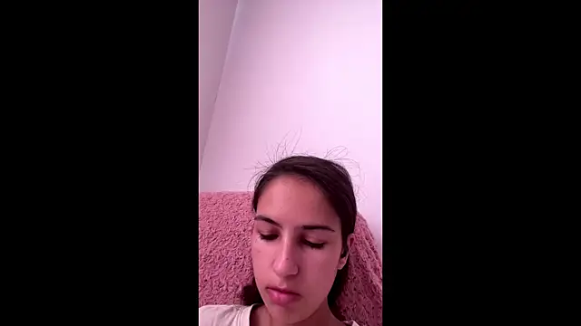 Snapshot of SindyKay chatting on June 24, 5:06 am SindyKay online show from June 24, 5:06 am