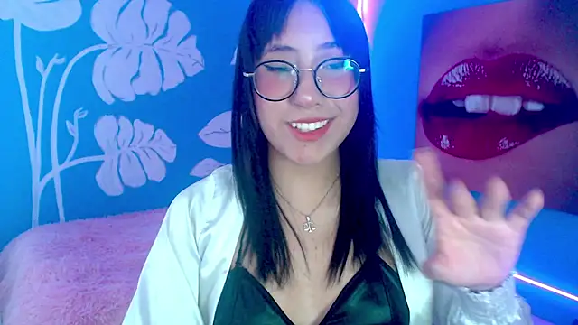 eli doll online show from June 25, 11:15 am
