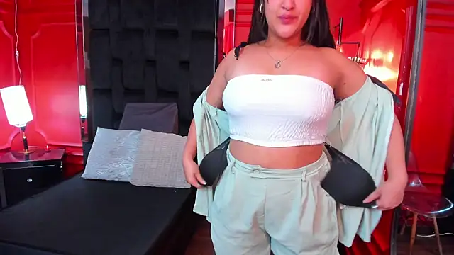 amberhanks online show from July 7, 12:09 pm