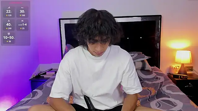 Shy Mateo online show from June 5, 9:09 pm