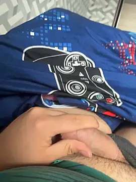 Snapshot of boygaygrudz18 chatting on July 3, 7:04 am boygaygrudz18 online show from July 3, 7:04 am