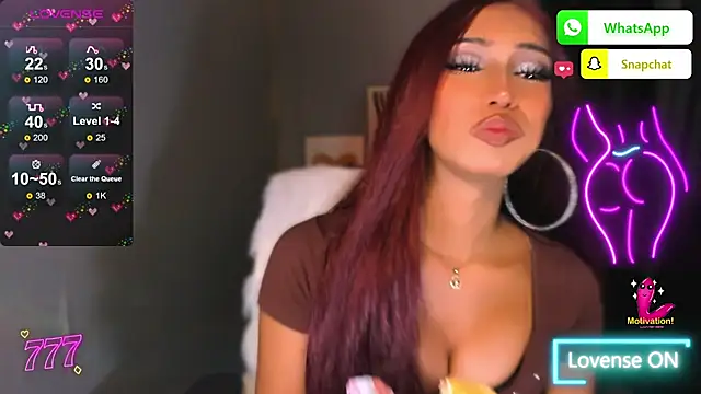 Attractive Goddess Isla online show from July 7, 7:23 am