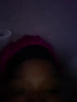 Snapshot of honeycum444 chatting on July 13, 8:55 pm honeycum444 online show from July 13, 8:55 pm