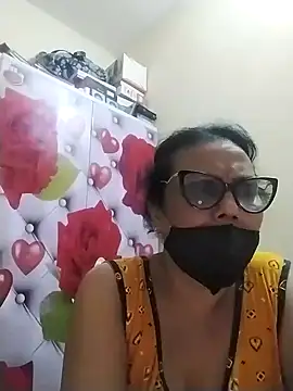 chatterjeesayani567 online show from June 15, 6:32 pm