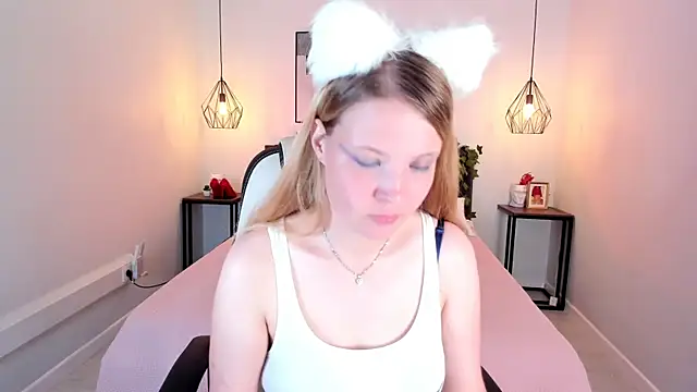 Snapshot of anita_Hitteys chatting on July 15, 8:30 am anita Hitteys online show from July 15, 8:30 am